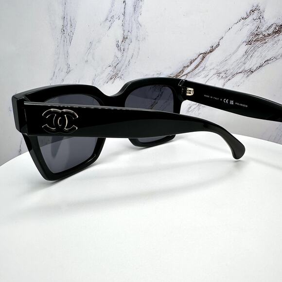 New CHANEL Sunglasses Black Butterfly Gold Polarized Gray Lens - Picture 5 of 16